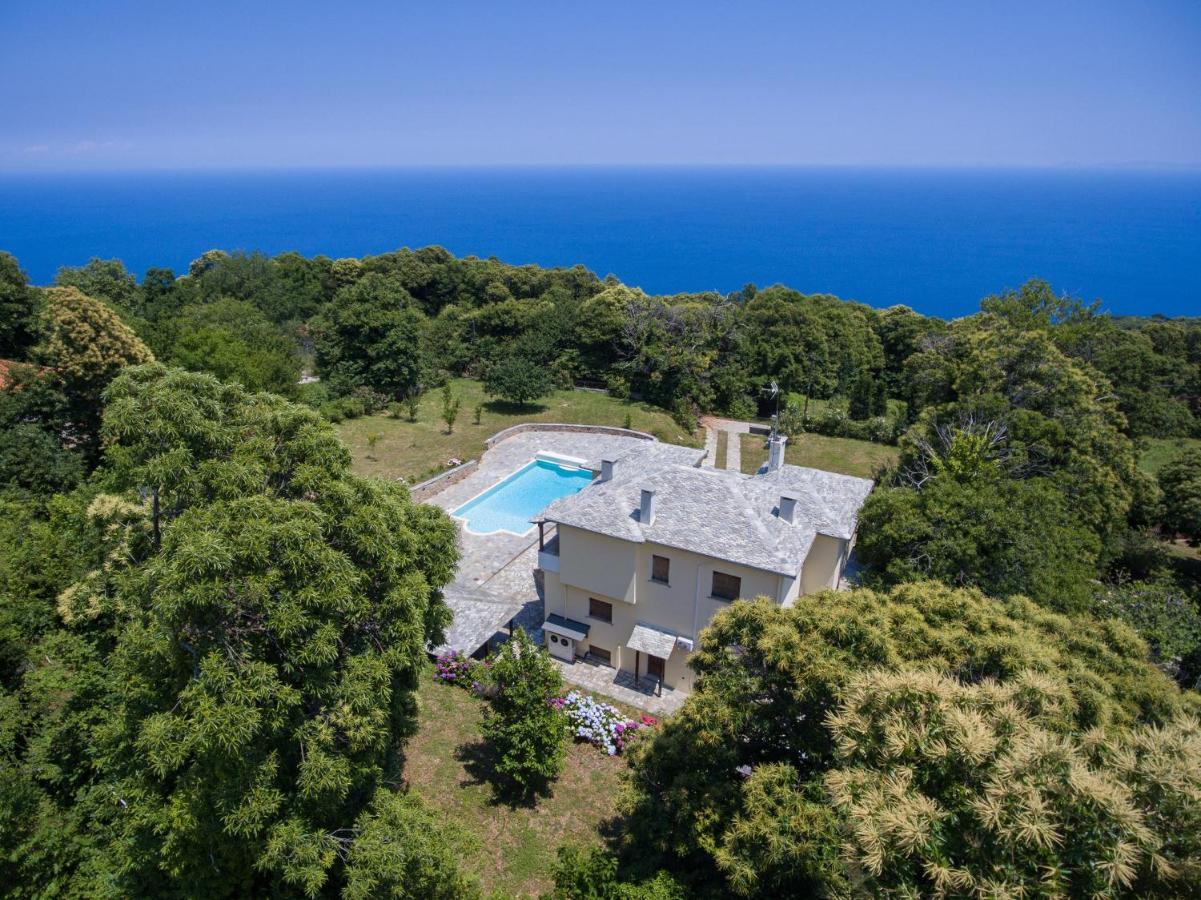 Luxury Villa With Pool In Tsagarada Exterior photo
