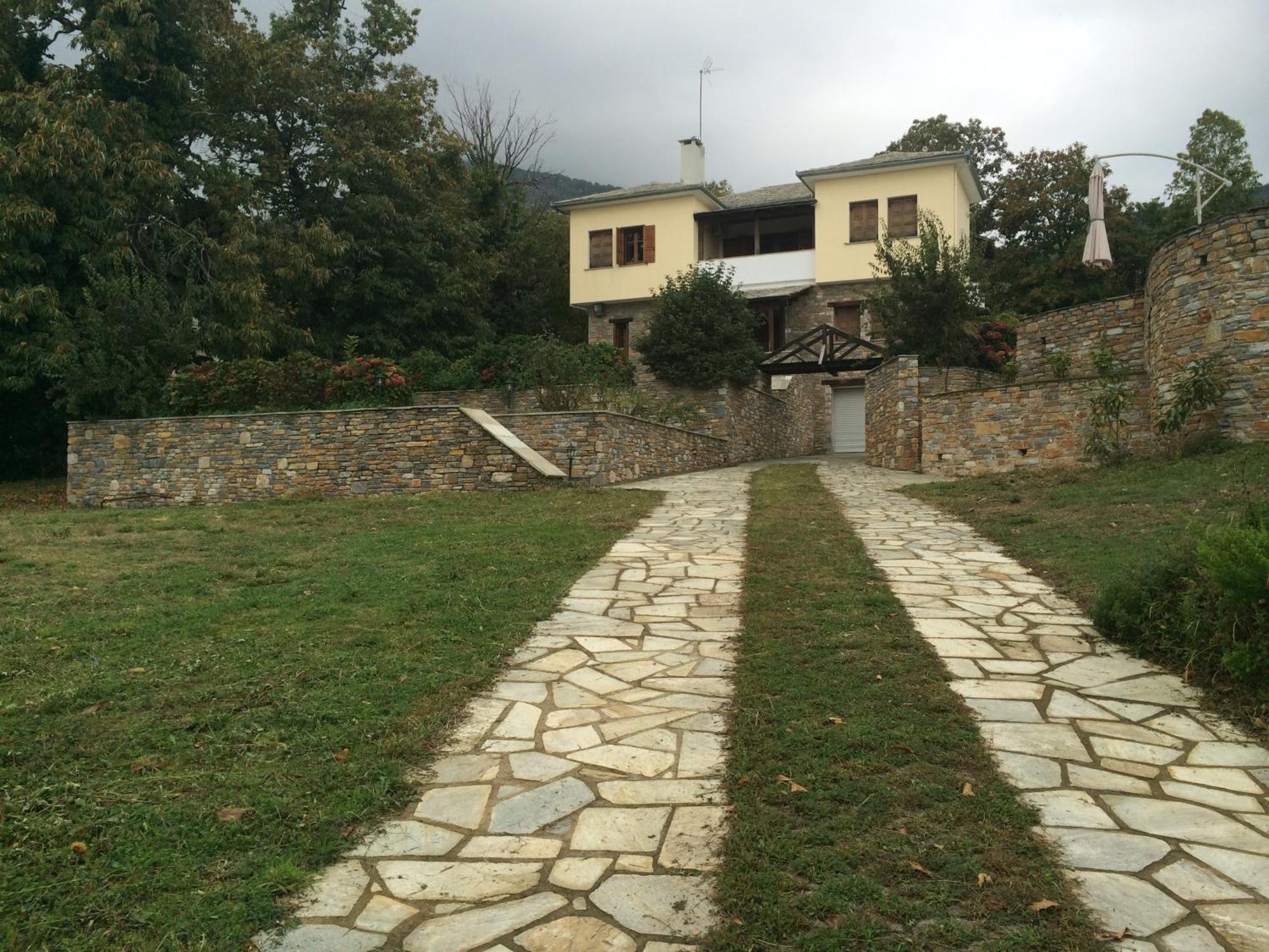 Luxury Villa With Pool In Tsagarada Exterior photo
