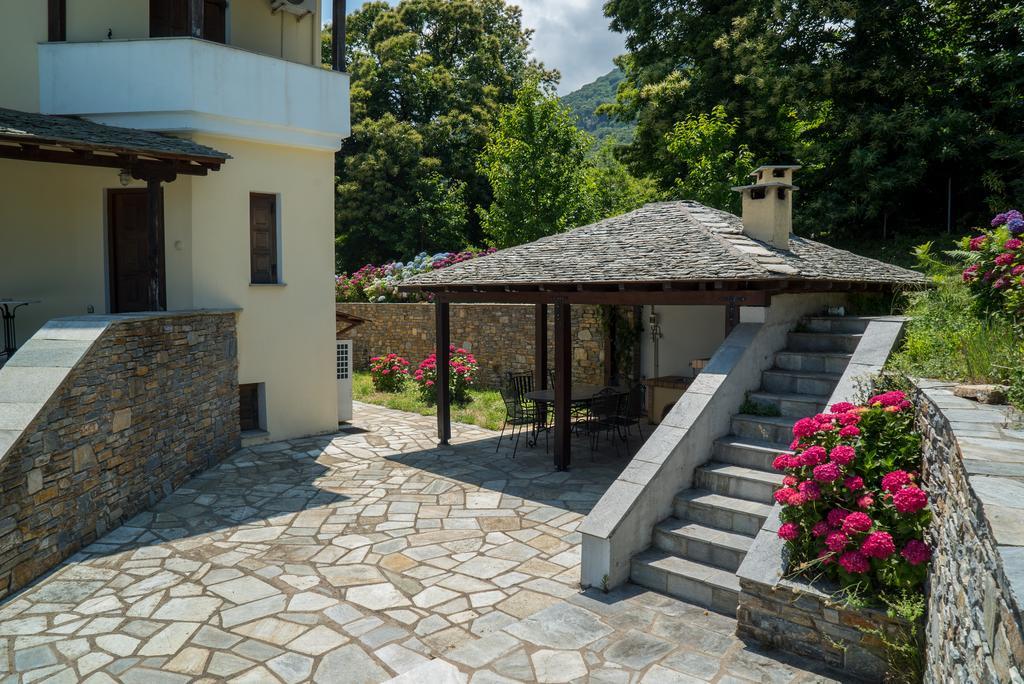 Luxury Villa With Pool In Tsagarada Exterior photo