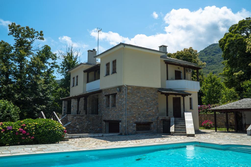 Luxury Villa With Pool In Tsagarada Exterior photo